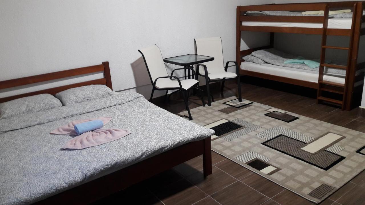 Lola Guest House Vuthaj Εξωτερικό φωτογραφία