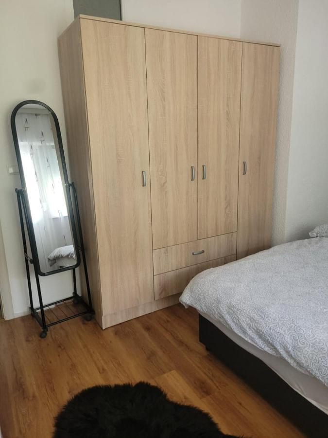 Lola Guest House Vuthaj Εξωτερικό φωτογραφία