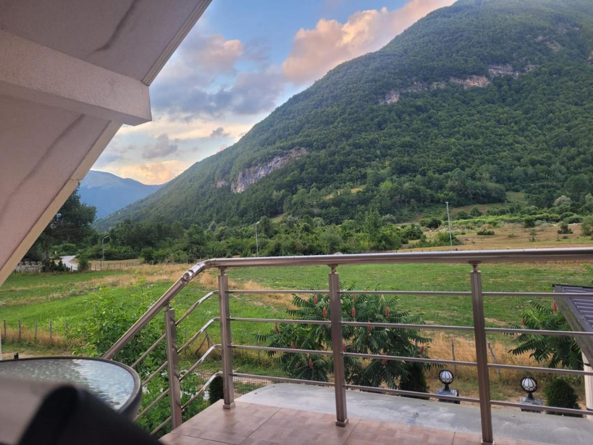 Lola Guest House Vuthaj Εξωτερικό φωτογραφία