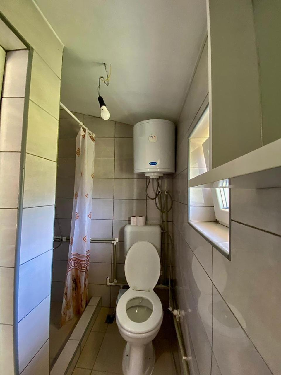 Lola Guest House Vuthaj Εξωτερικό φωτογραφία