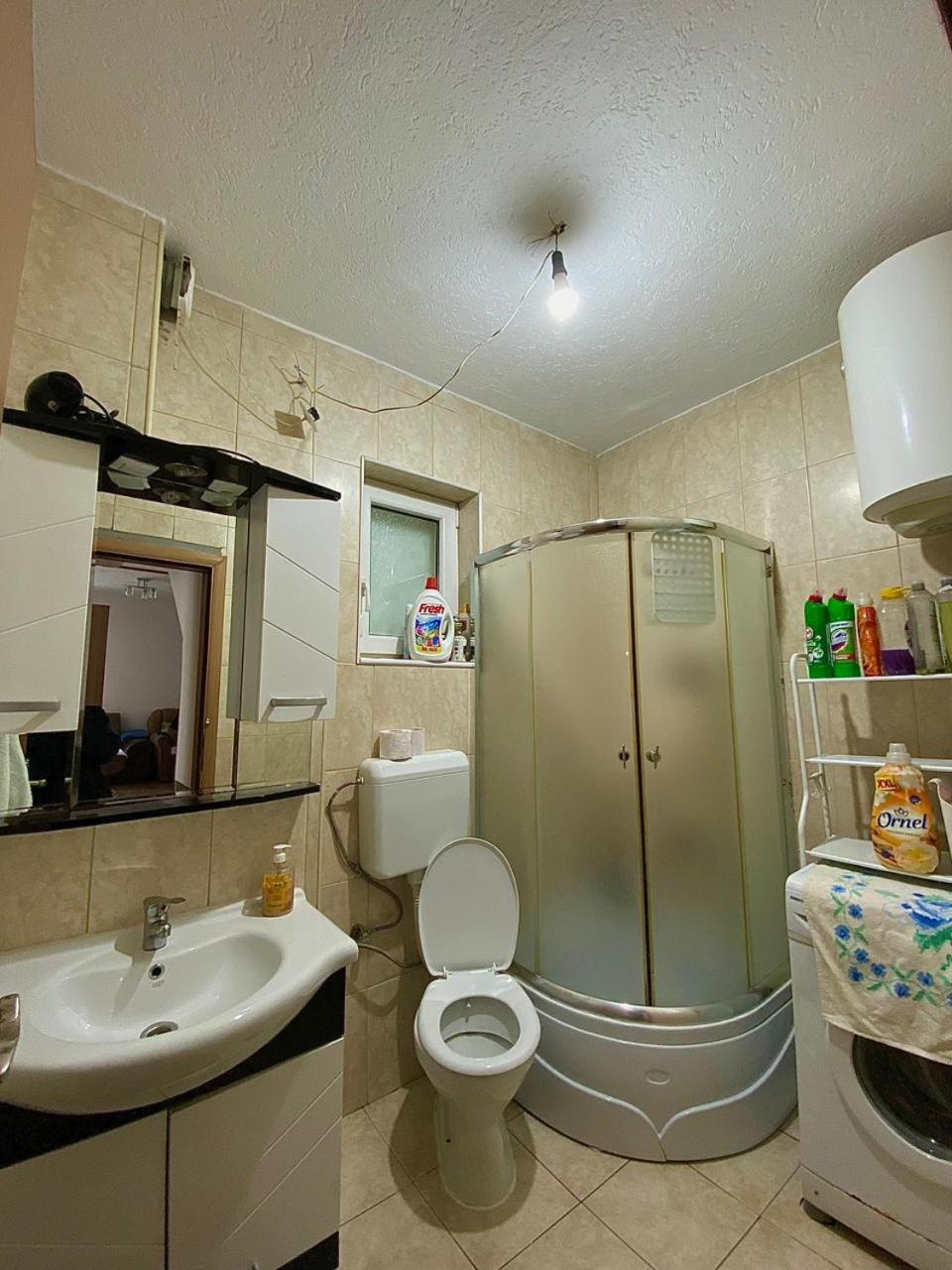 Lola Guest House Vuthaj Εξωτερικό φωτογραφία