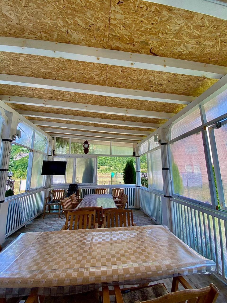 Lola Guest House Vuthaj Εξωτερικό φωτογραφία