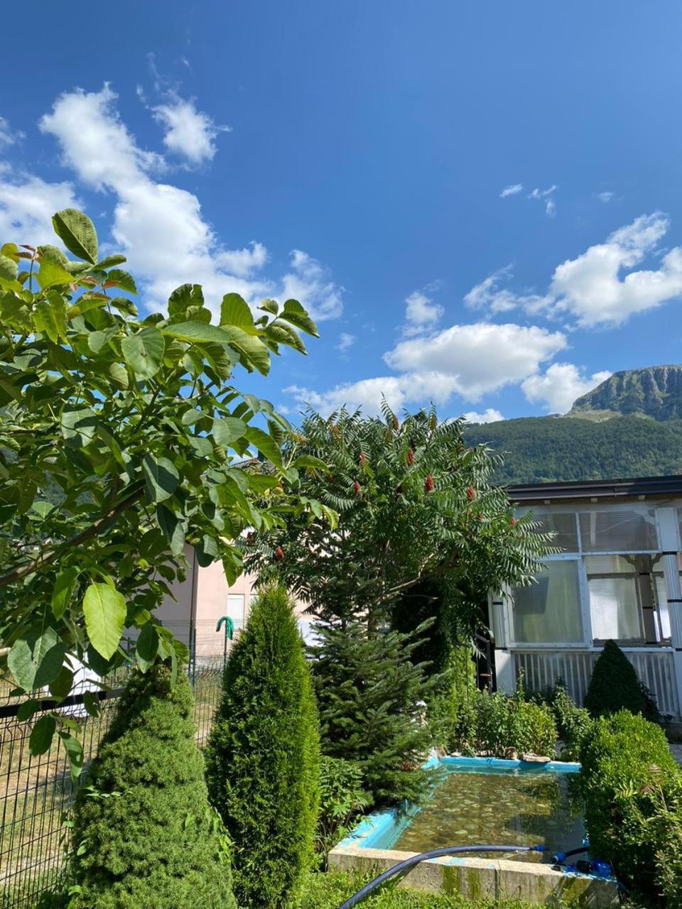 Lola Guest House Vuthaj Εξωτερικό φωτογραφία
